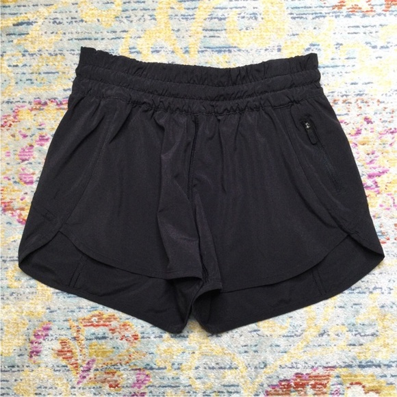 Lululemon Tracker Short V *4" Liner-less Running Black Size 4 - Picture 3 of 6